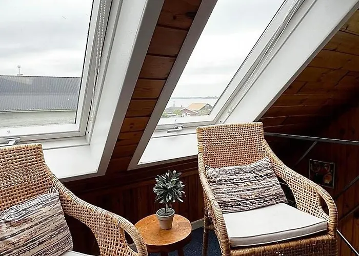 Sleep Under The Stars Near Brunsnaes Nyaraló *